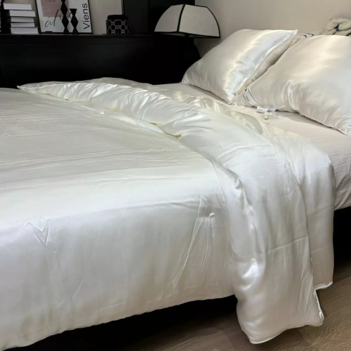 Одеяло шелковое Kingsilk Luxury 200*220 1,3 кг белое шелк в шелке